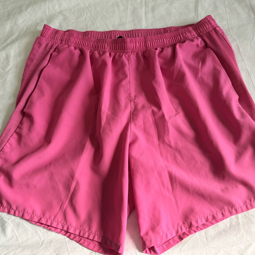 Men’s Nike Dri Fit Vibrant Pink Athletic Shorts L